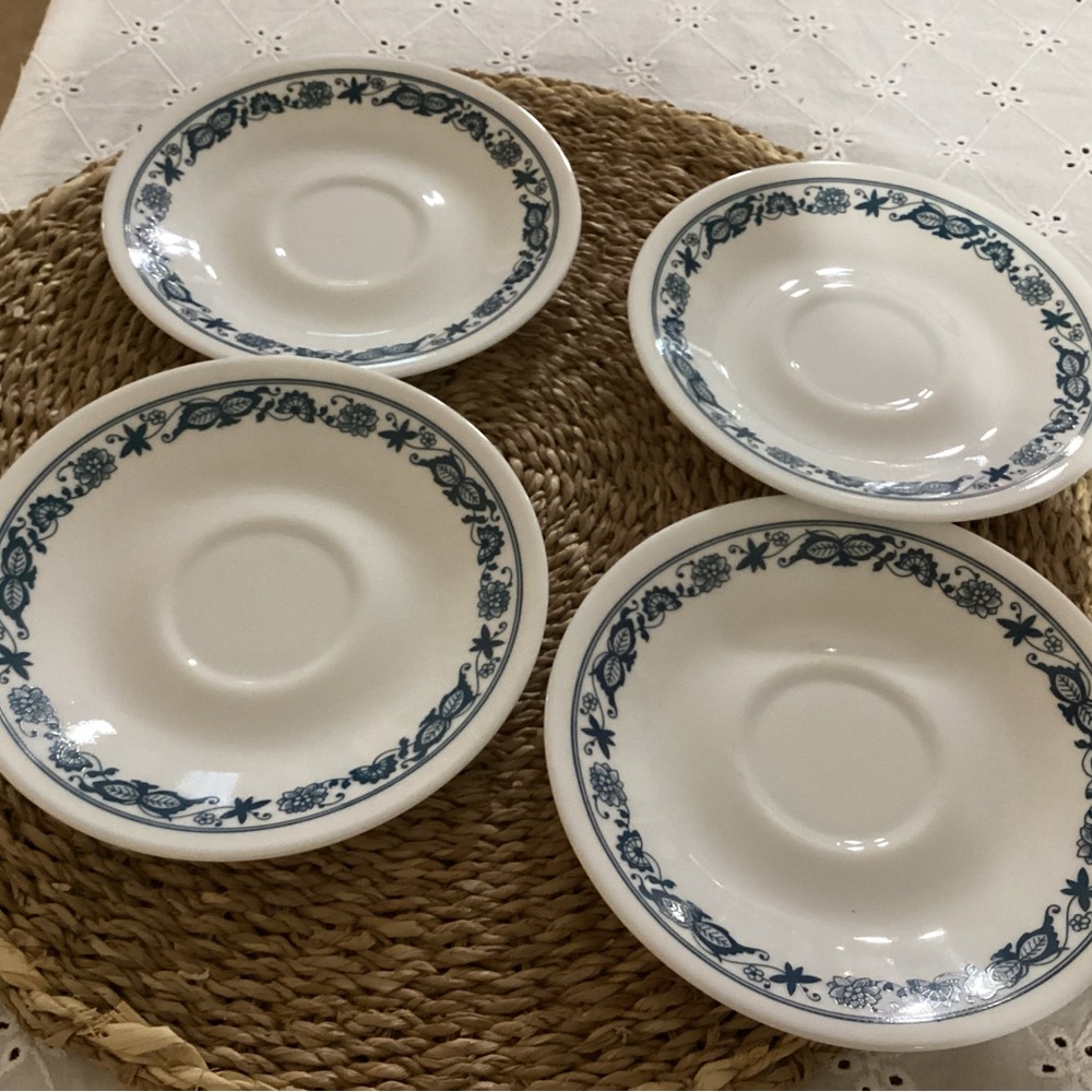 4 Corelle Old Town Blue Onions Saucer Plates.